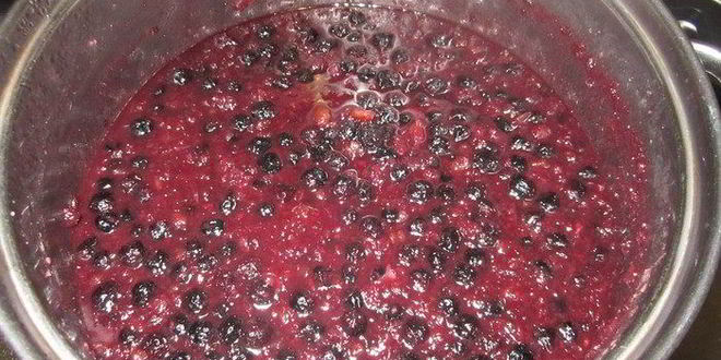 Рецепт варенья из черноплодной рябины с орехами, яблоками и лимоном