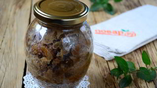 Рецепт Варенья из кураги с грецким орехом