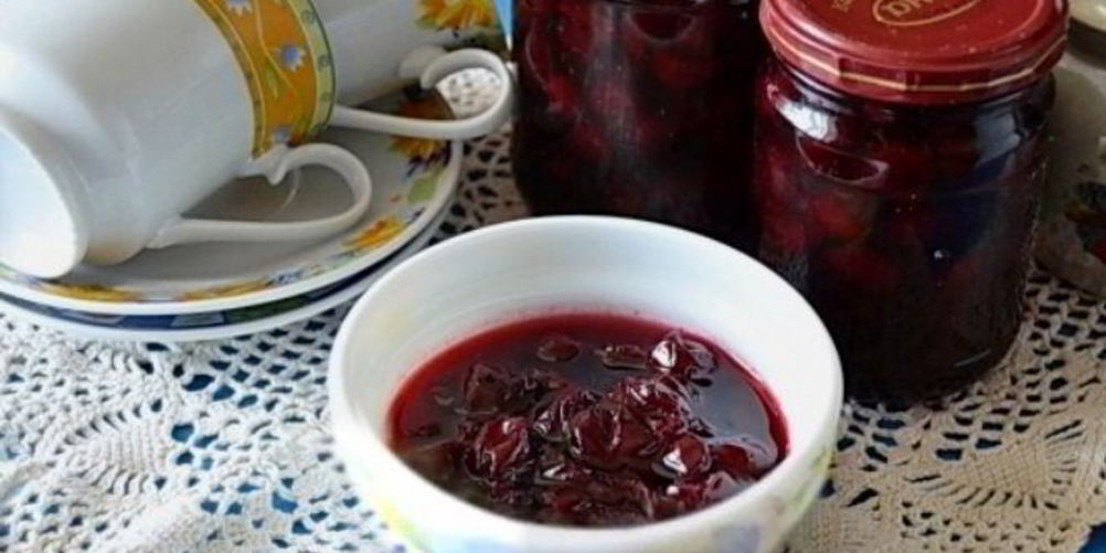 Как приготовить вишневое варенье без косточек
