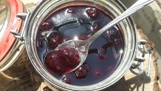 Рецепт Вишневого варенья на базиликовом сиропе