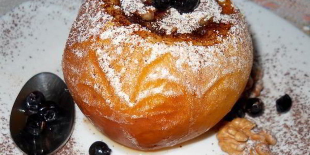 Как приготовить яблоки запеченные с вареньем и грецкими орехами