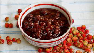 Рецепт Земляничного варенья в хлебопечке