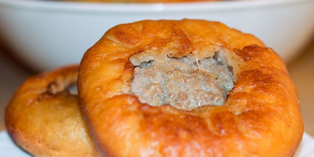Как приготовить хрустящие беляши с мясом на дрожжевом тесте