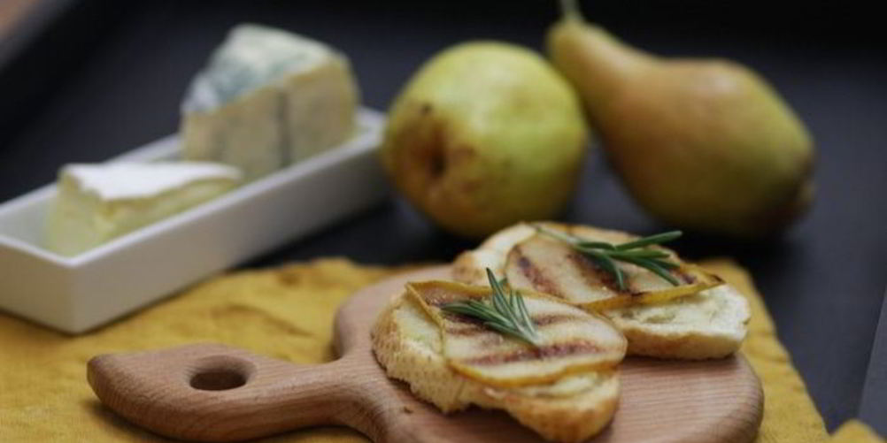 Как приготовить брускетту с грушей