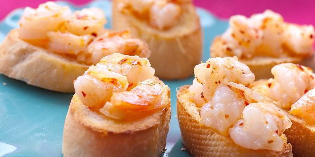 Как приготовить брускетту с креветками