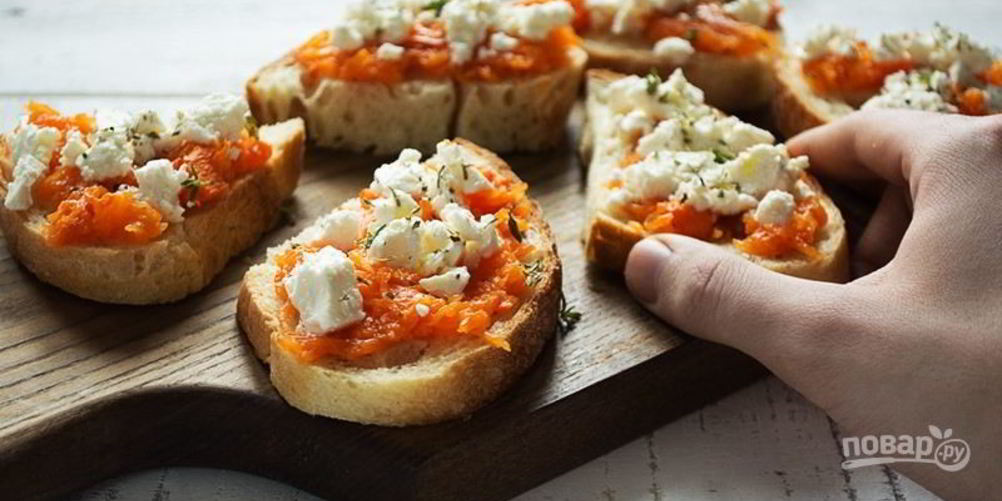 Как приготовить брускетту с печеной тыквой и фетой