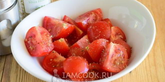 Рецепт брускетты с помидорами черри и моцареллой