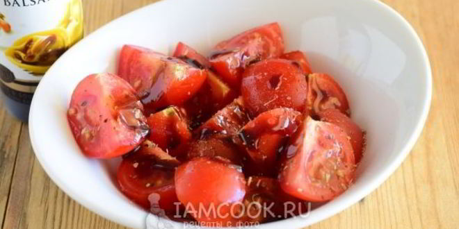 Рецепт брускетты с помидорами черри и моцареллой