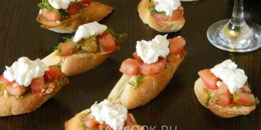 Как приготовить брускетту с помидорами и сыром