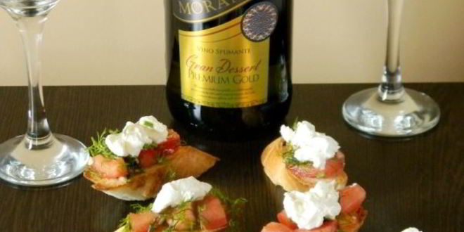 Рецепт брускетты с помидорами и сыром