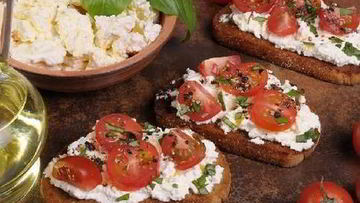 Рецепт Брускетты с помидорами и творожным сыром