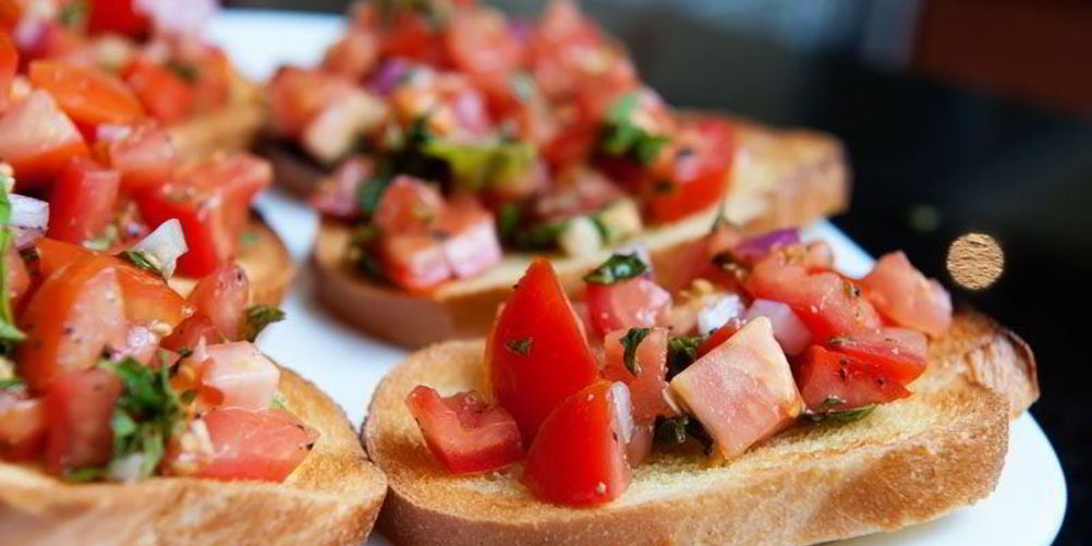 Как приготовить брускетту с томатами