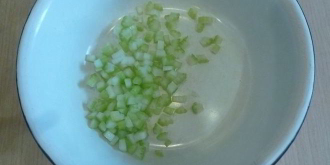 Рецепт брускетты с тунцом и сельдереем