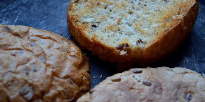 Рецепт брускетты с творогом и красной рыбой