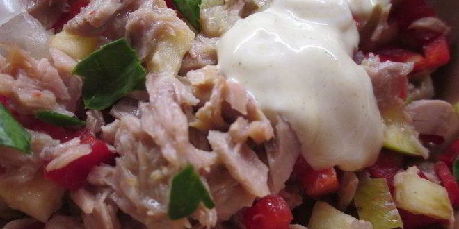 Рецепт брускетты, запеченной с тунцом и овощами