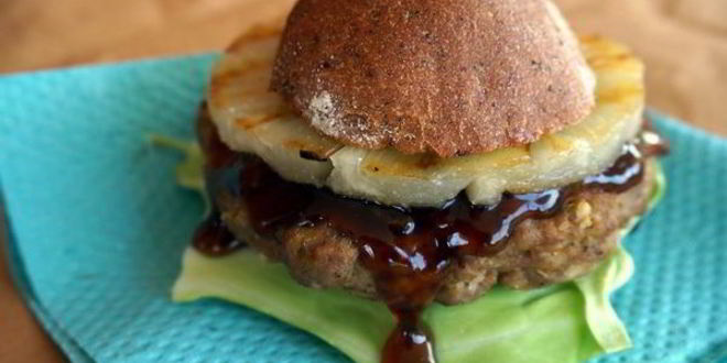 Рецепт бургера с ананасом и соусом терияки