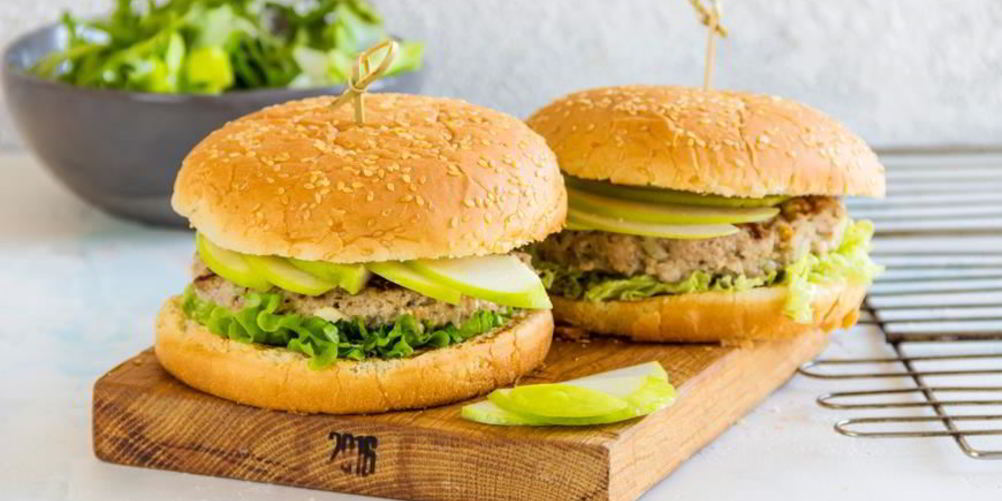 Как приготовить бургеры с бараниной, огурцом и фетой