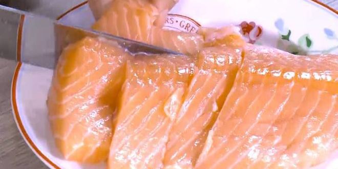 Рецепт бургеров с котлетками из семги и каперсов