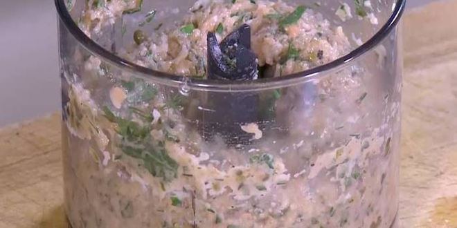 Рецепт бургеров с котлетками из семги и каперсов