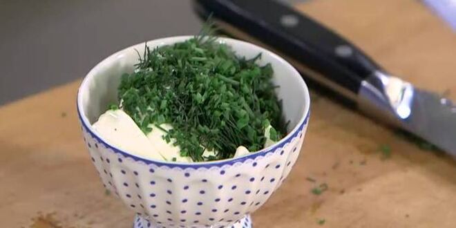 Рецепт бургеров с семгой и огурцом