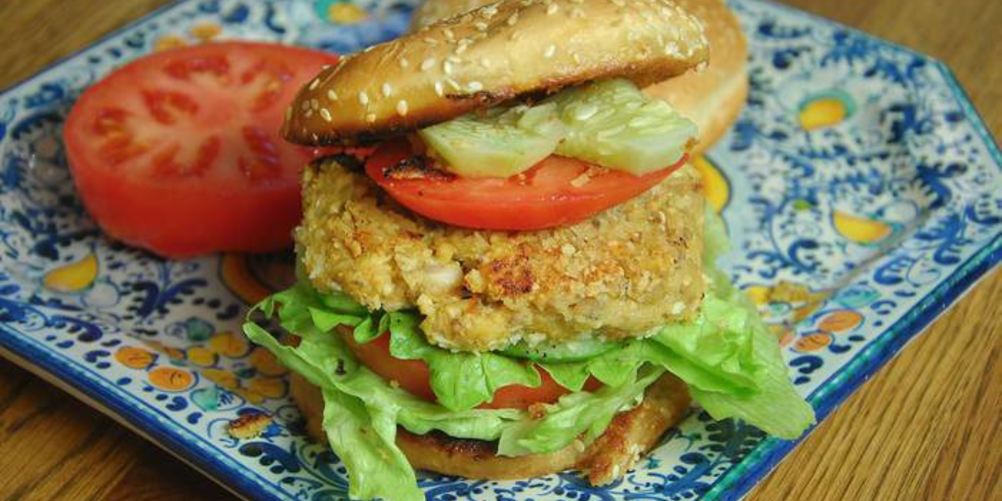 Как приготовить овощные бургеры с чечевицей, грибами и курагой