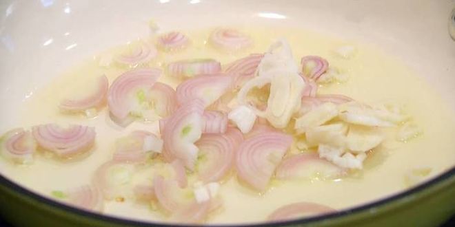 Рецепт овощных бургеров с чечевицей, грибами и курагой