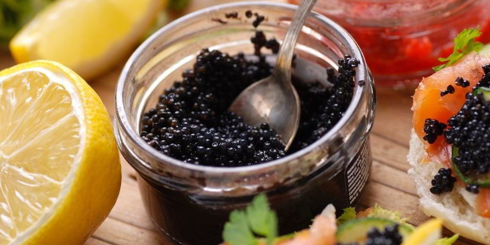 Как приготовить бутерброд с черной икрой