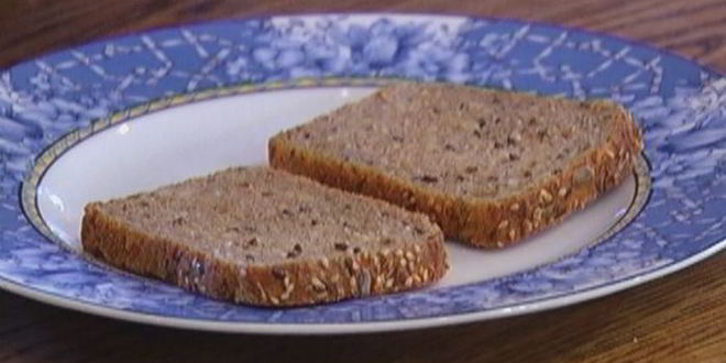 Рецепт бутерброда с курицей, беконом и авокадо