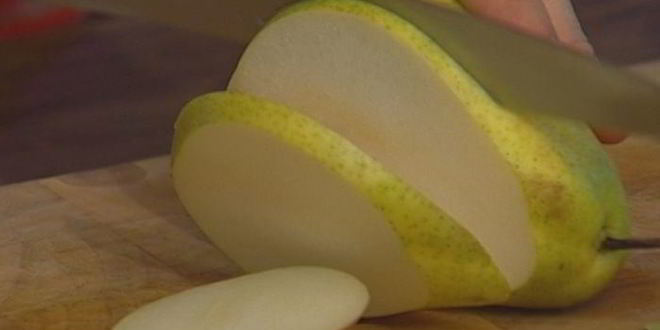 Рецепт бутерброда с ветчиной, сыром и грушей