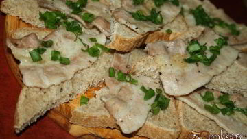 Рецепт Бутербродов с беконом и зеленым луком на мангале