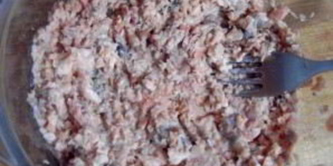 Рецепт бутербродов с паштетом и огурцом