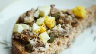 Рецепт Бутербродов с печенью и яйцом