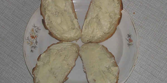 Рецепт бутербродов с сыром и дольками ананаса