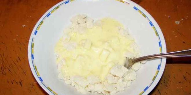 Рецепт бутербродов с яйцом, майонезом, чесноком и сыром