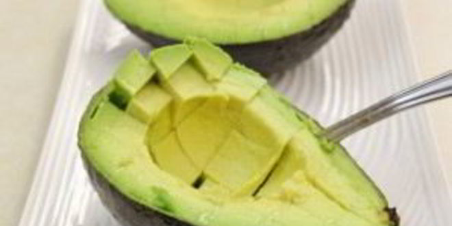 Рецепт бутербродов со шпротами и авокадо