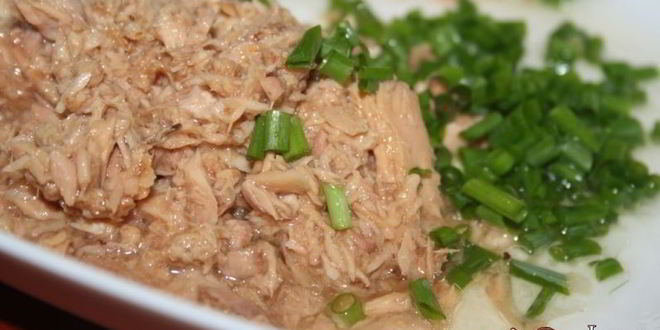 Рецепт картофельных бутербродов с тунцом к завтраку