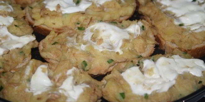 Рецепт картофельных бутербродов с тунцом к завтраку