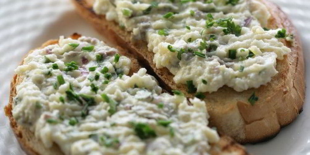 Как приготовить русский бутерброд с сельдью