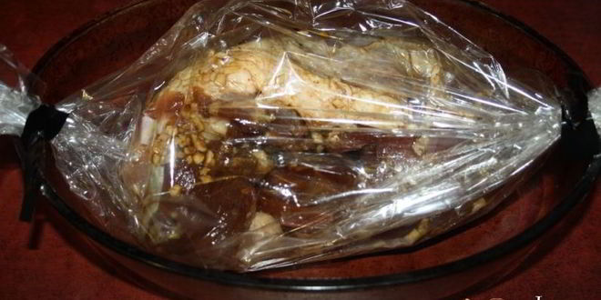 Рецепт свиной вырезки для бутербродов в чесночно-имбирно-соевом маринаде