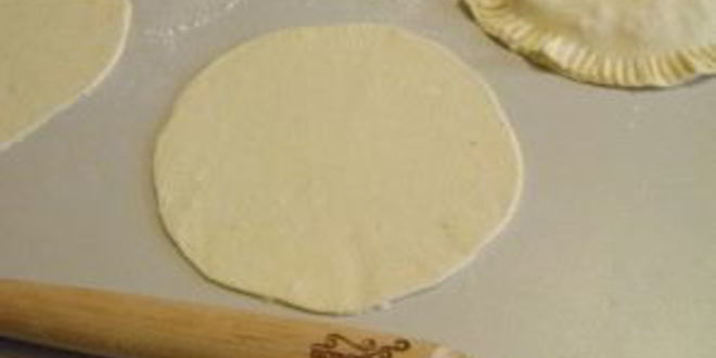 Рецепт чебуреков из слоеного бездрожжевого теста