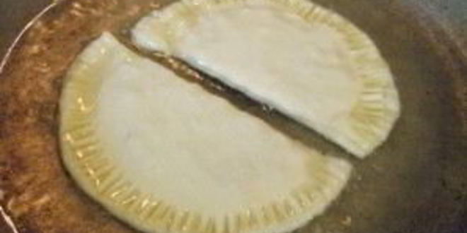 Рецепт чебуреков из слоеного бездрожжевого теста