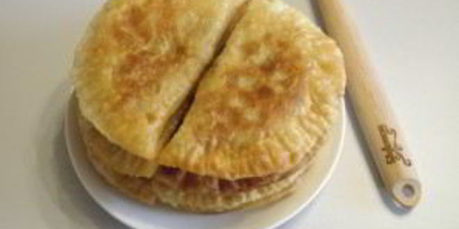 Рецепт чебуреков из слоеного бездрожжевого теста