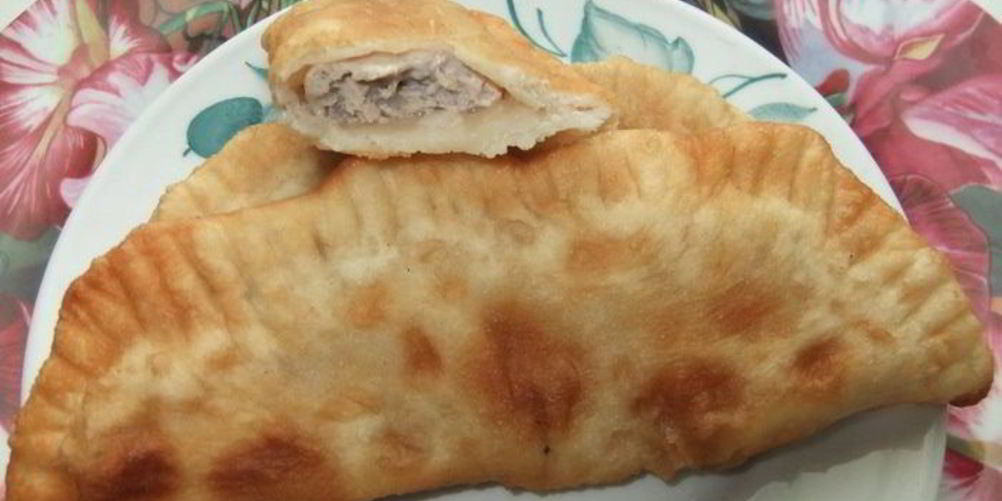 Как приготовить чебуреки сочные