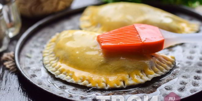 Рецепт чебуреков в духовке