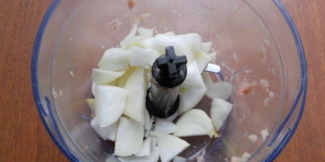 Рецепт хрустящих чебуреков со смешанным фаршем