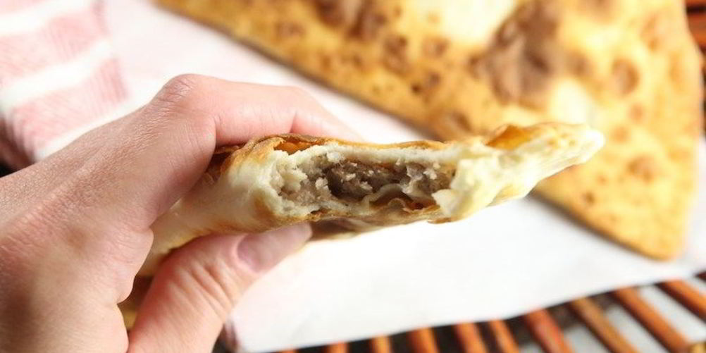 Как приготовить тесто для чебуреков с мясом