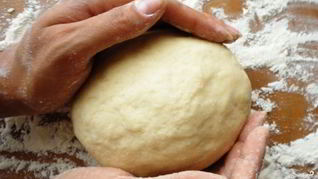 Рецепт Заварного теста для чебуреков хрустящее