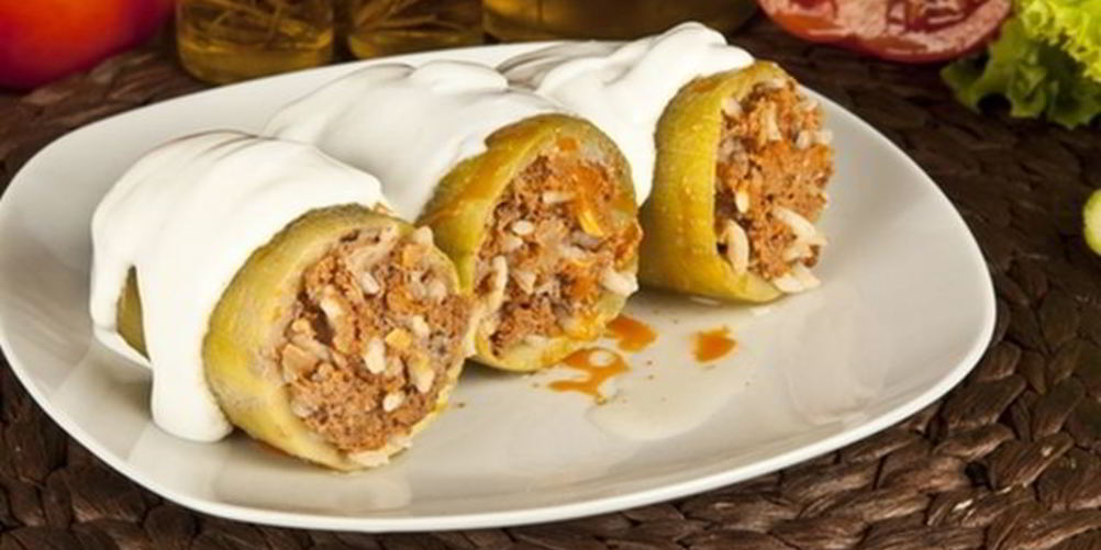 Как приготовить фаршированные цуккини в томатном соусе