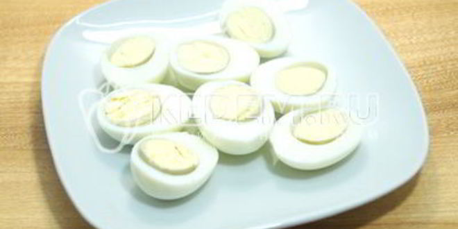 Рецепт фаршированных яиц дед мороз