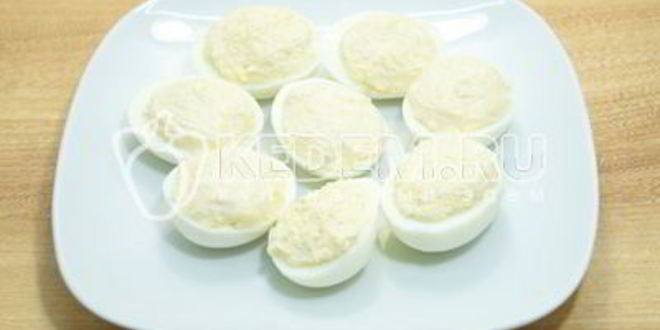 Рецепт фаршированных яиц дед мороз